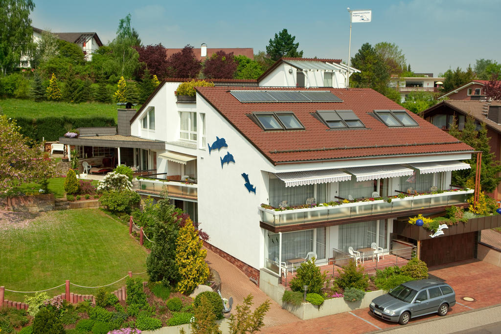 Haus Delphin Hotell Bad Wildungen Exteriör bild