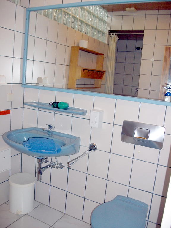 Haus Delphin Hotell Bad Wildungen Rum bild