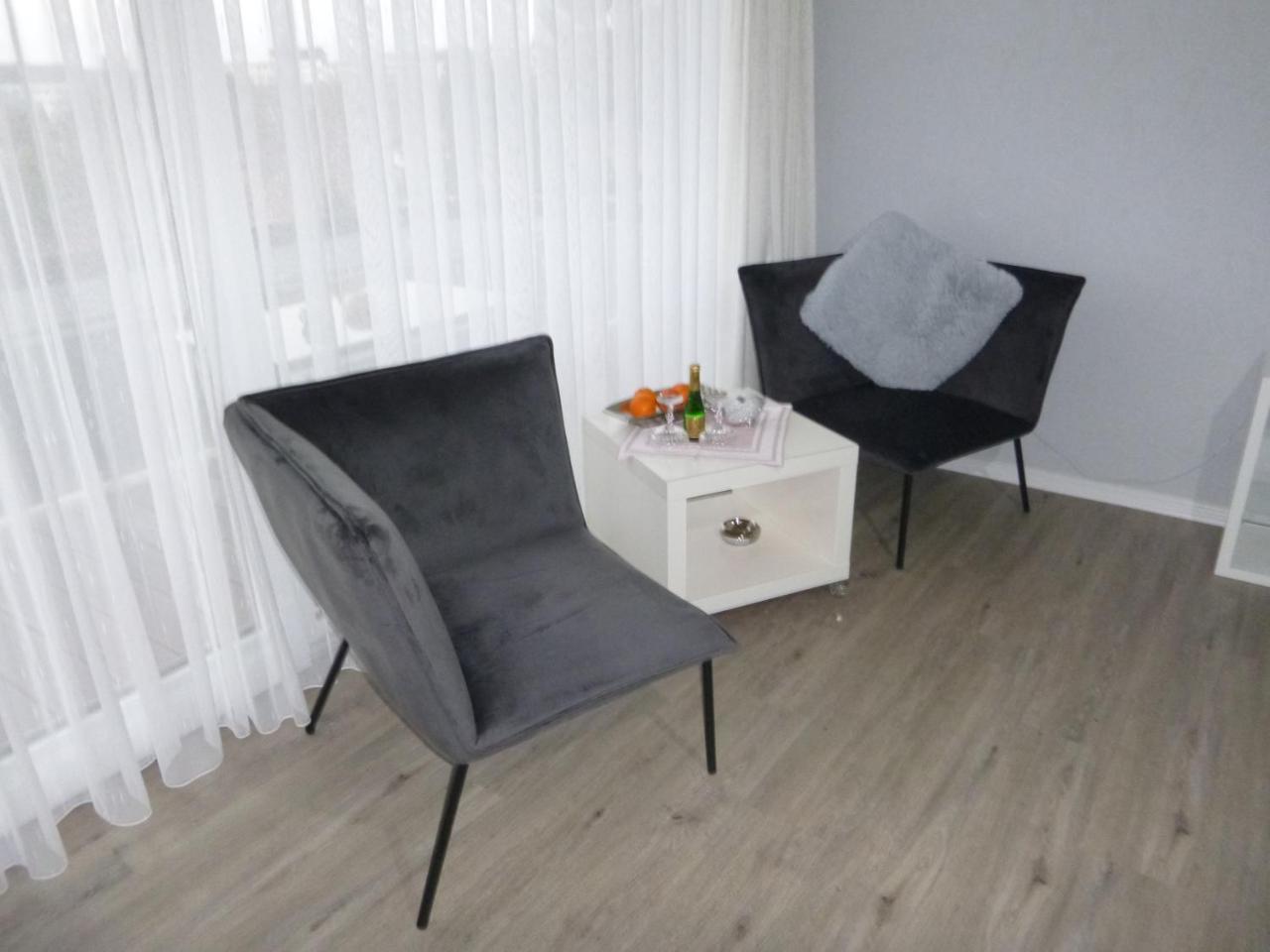 Haus Delphin Hotell Bad Wildungen Exteriör bild